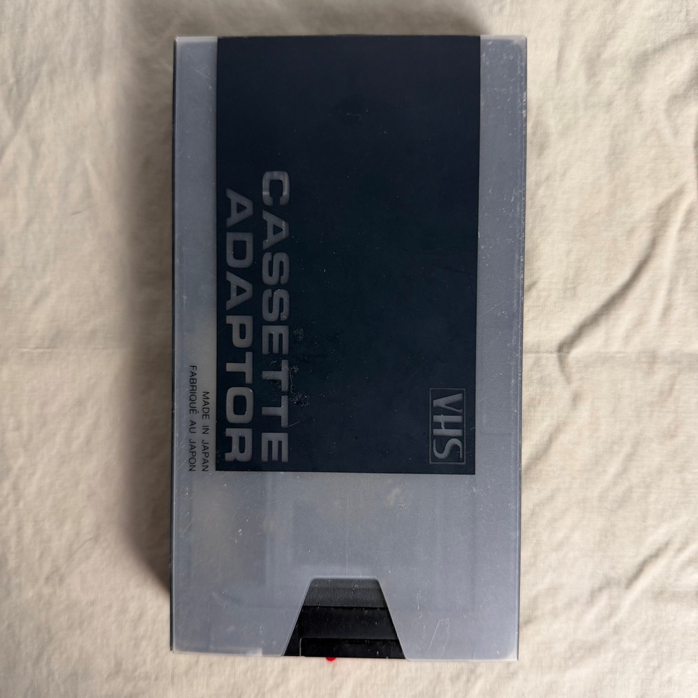 VYMS0065 Motorized VHS-C to VHS Cassette Adapter Made Japan Battery Operated